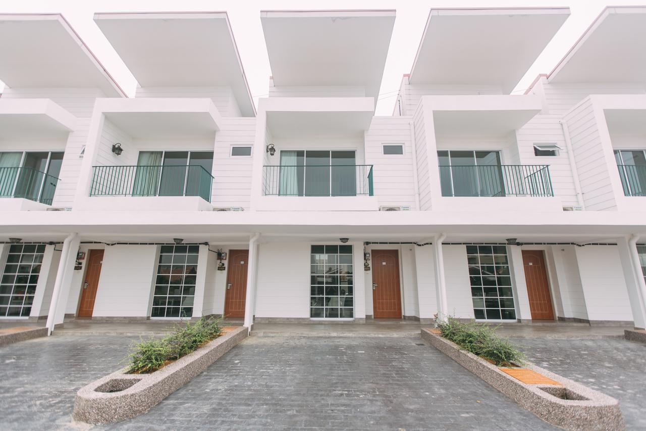 Tasik Villa International Resort Port Dickson Ngoại thất bức ảnh The new residence hall